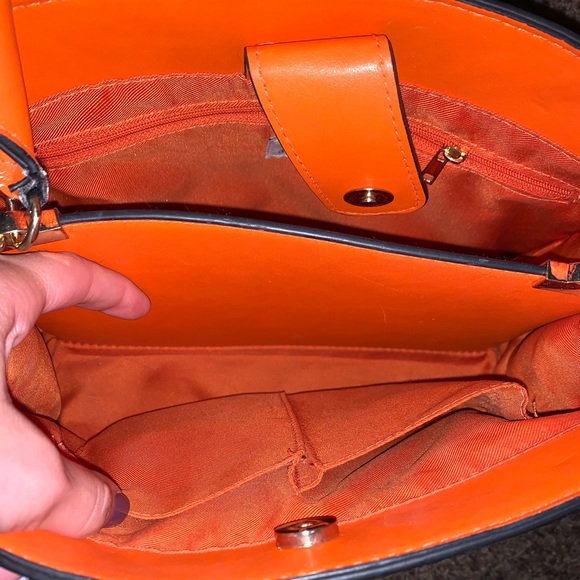 Purse - Picture 4 of 6